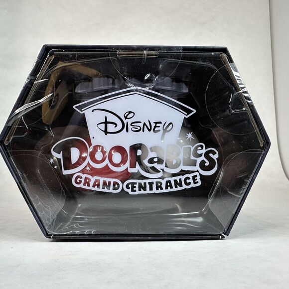 Disney Doorables MICKEY‎ MOUSE STEAMBOAT WILLIE Grand Entrance 3" NEW in BOX - Picture 13 of 13